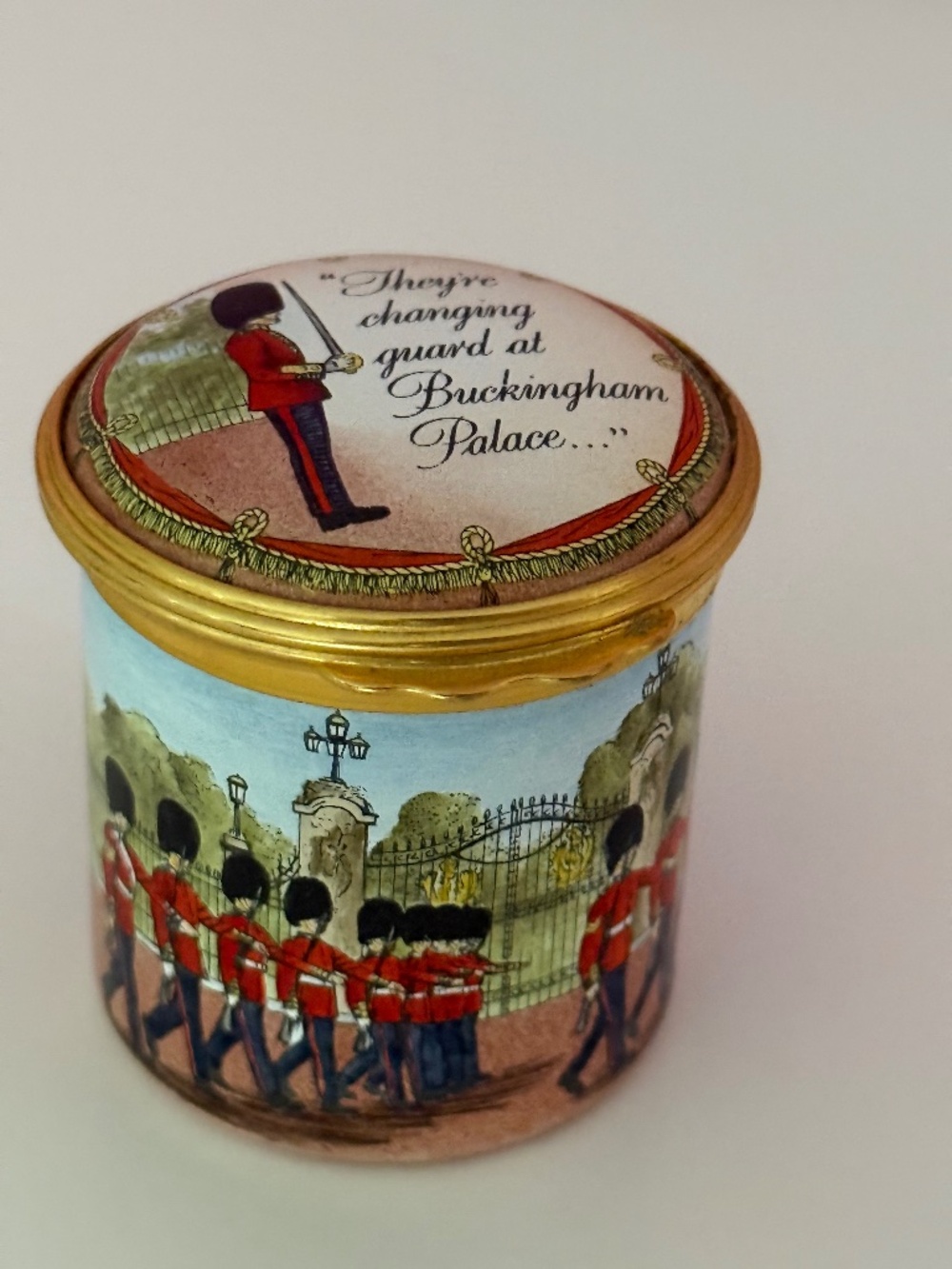 Halycon Days Enamels Scots Guards Royal Batillion - Buckingham Palace Box